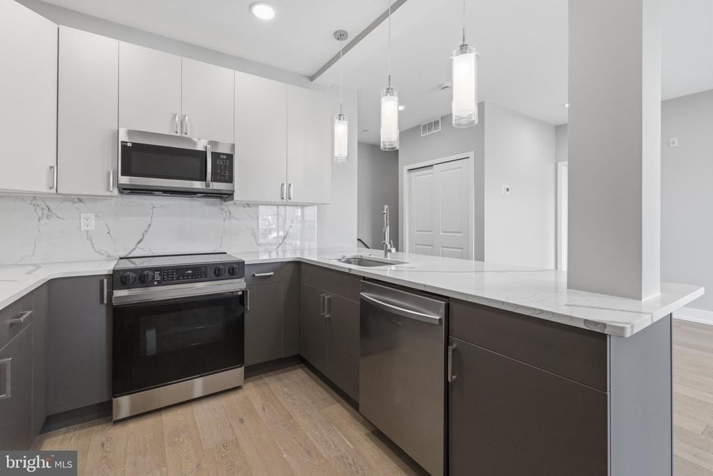 1111 S 24th Street - Photo 5