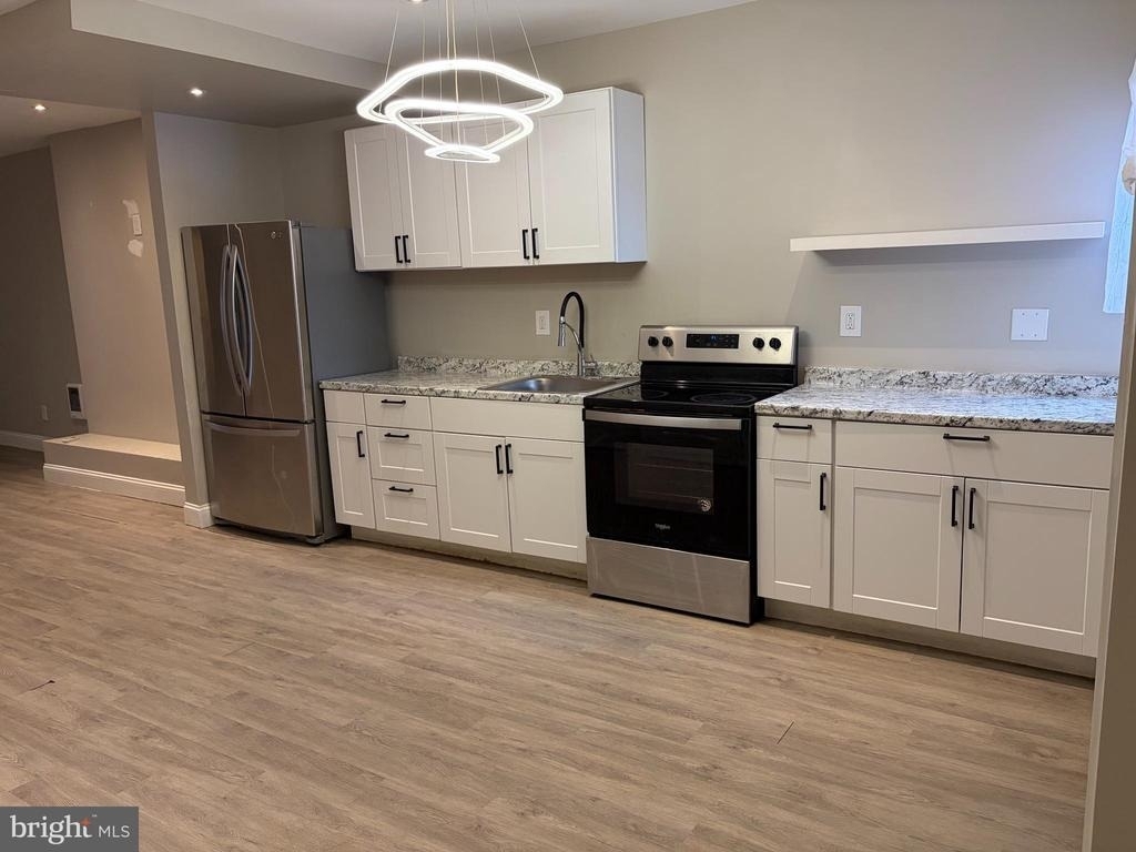 141 S 57th Street - Photo 2