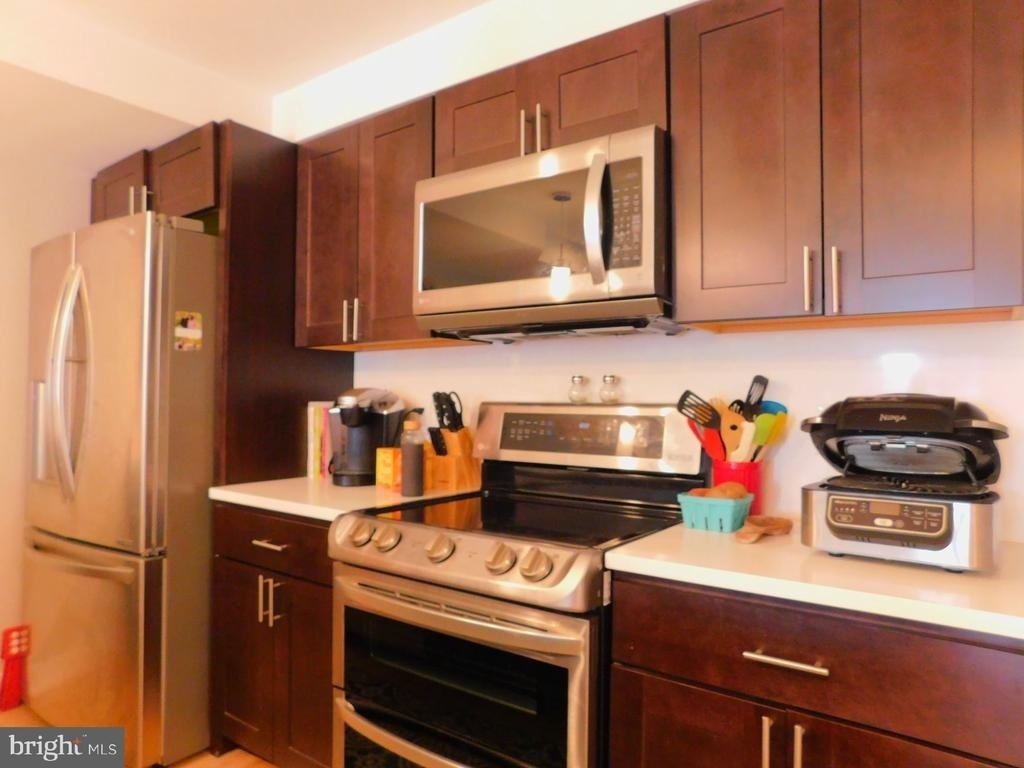 922 N 17th Street - Photo 7