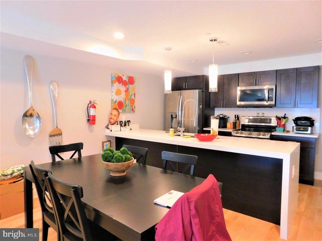 922 N 17th Street - Photo 5