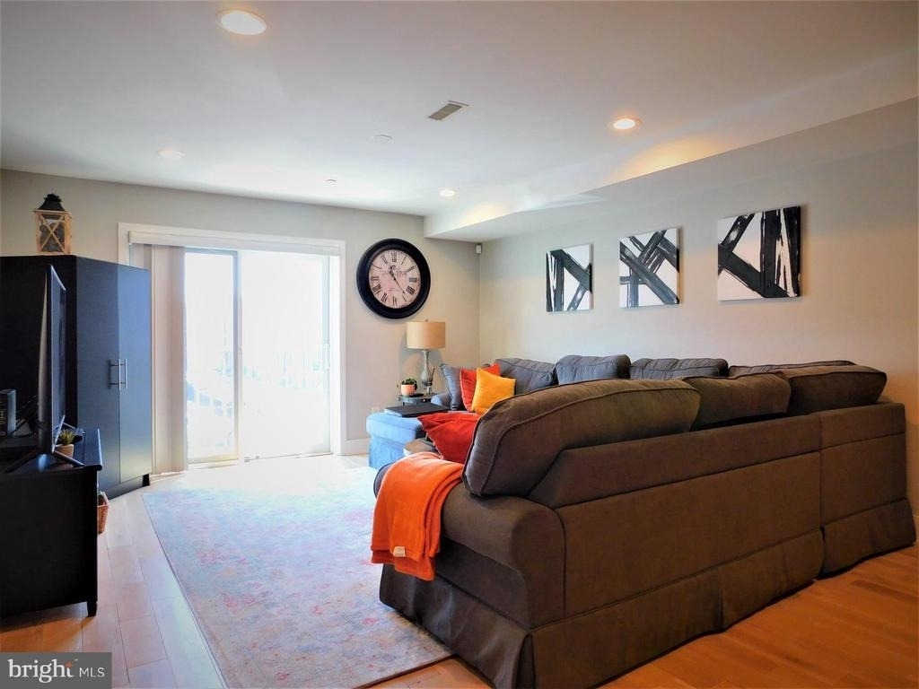 922 N 17th Street - Photo 1