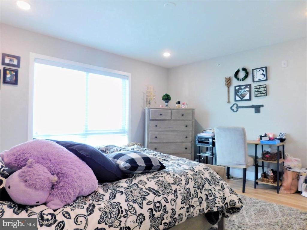 922 N 17th Street - Photo 10