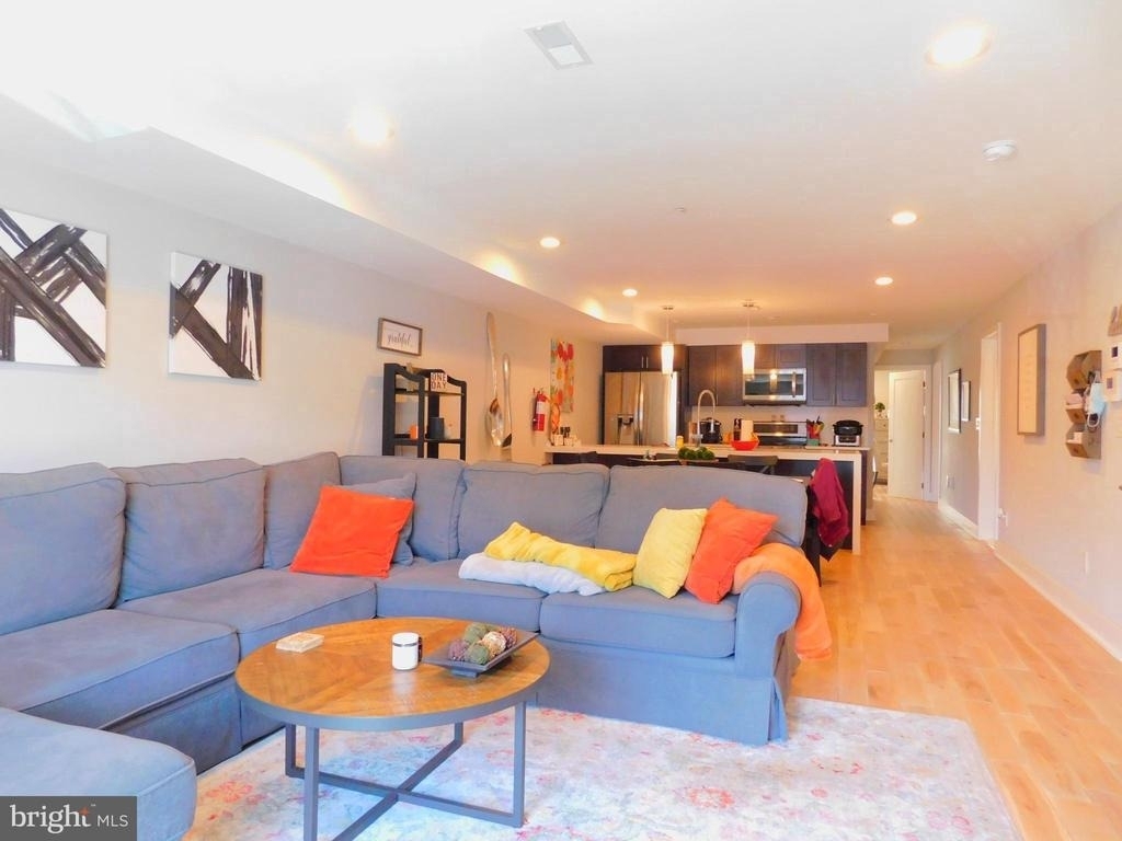 922 N 17th Street - Photo 0