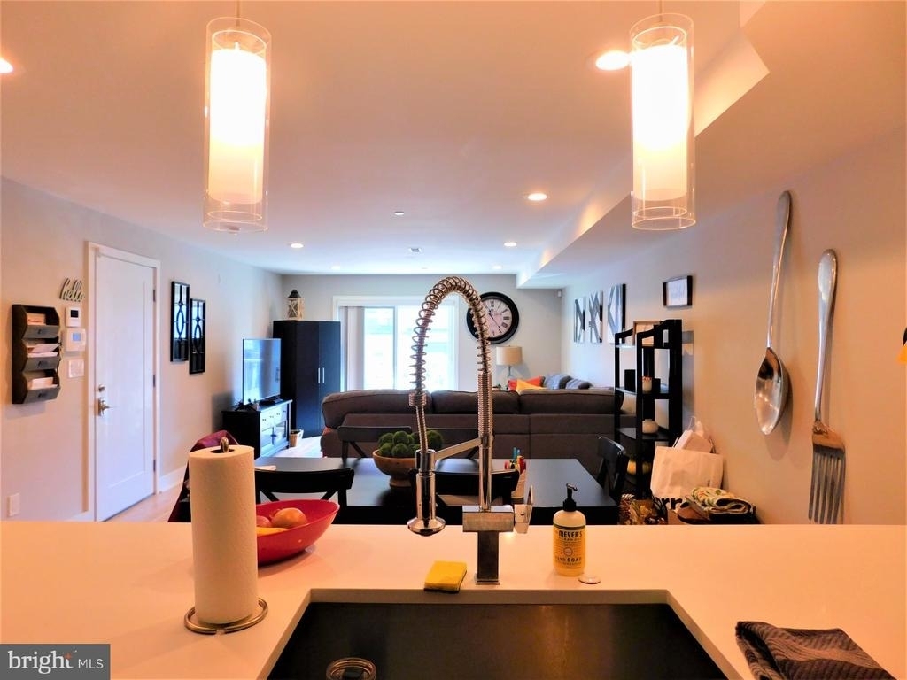 922 N 17th Street - Photo 8