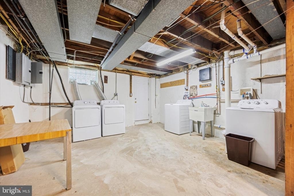 348 Ripka Street - Photo 12