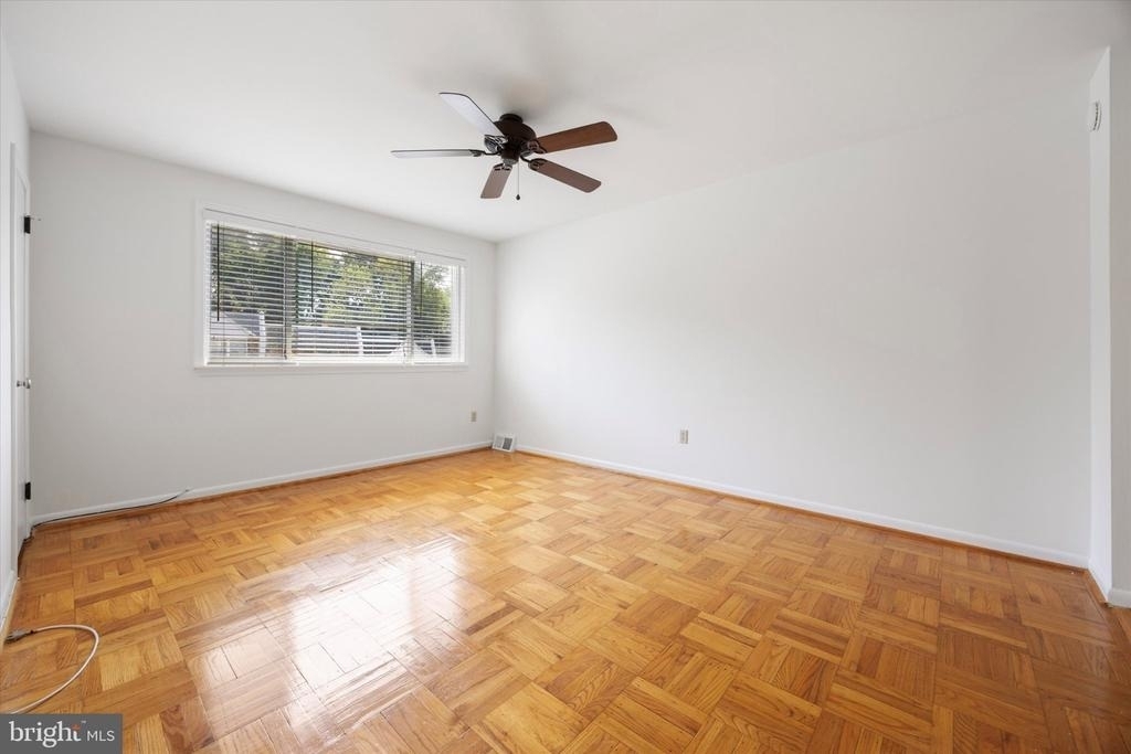 348 Ripka Street - Photo 11