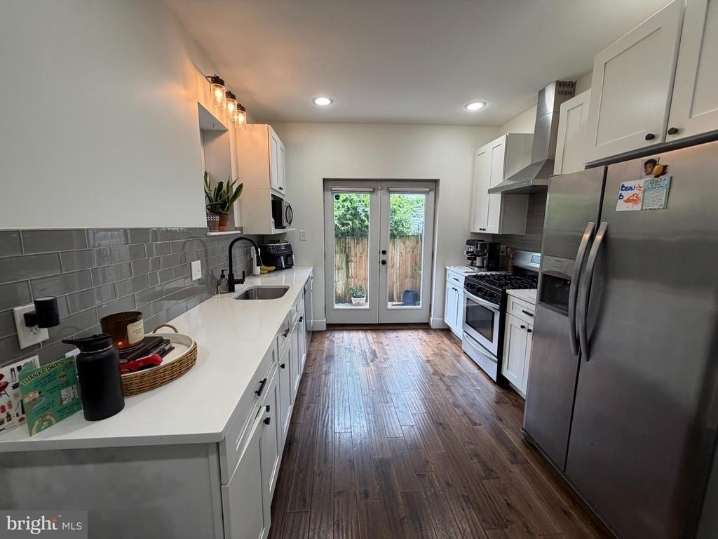 2930 Nicholas Street - Photo 17