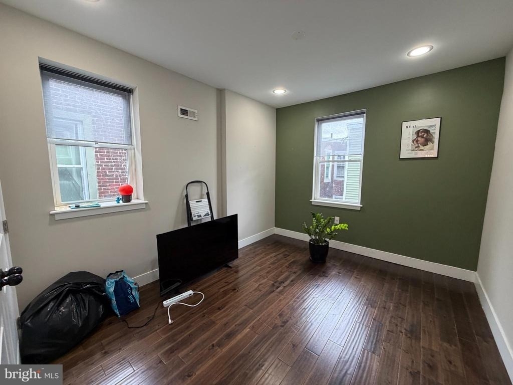 2930 Nicholas Street - Photo 20