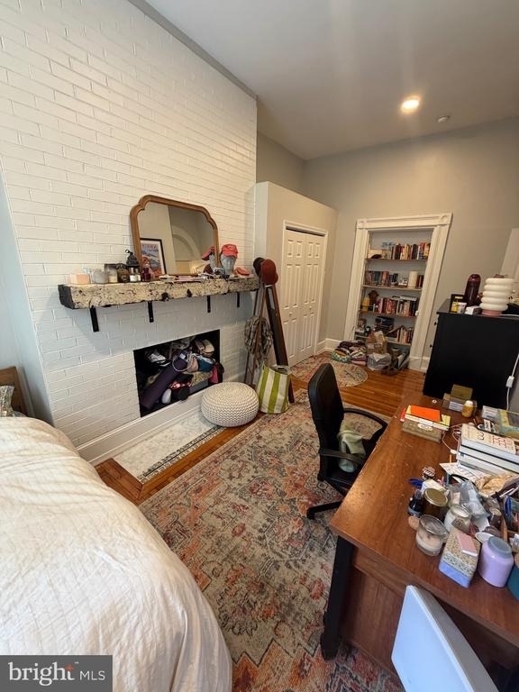1211 Spruce Street - Photo 4