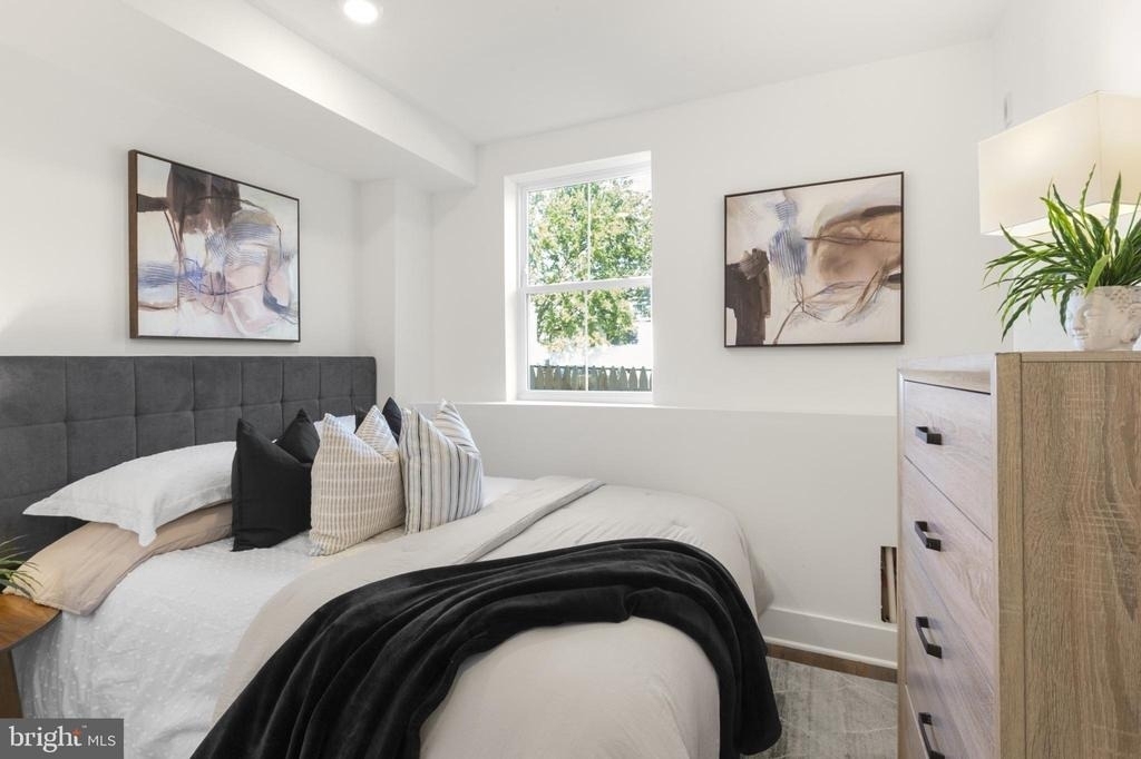 7037 Ridge Avenue - Photo 12