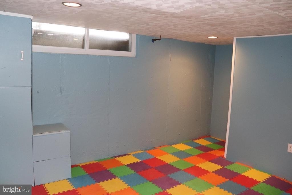 317 W Salaignac Street - Photo 20