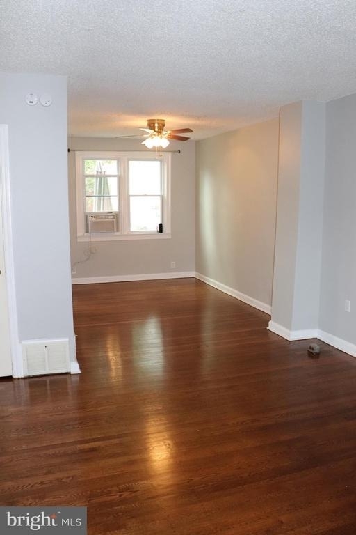 317 W Salaignac Street - Photo 6