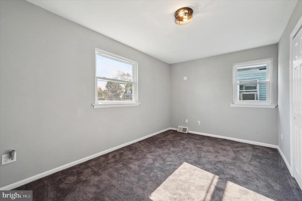 725 Mt Vernon Avenue - Photo 12