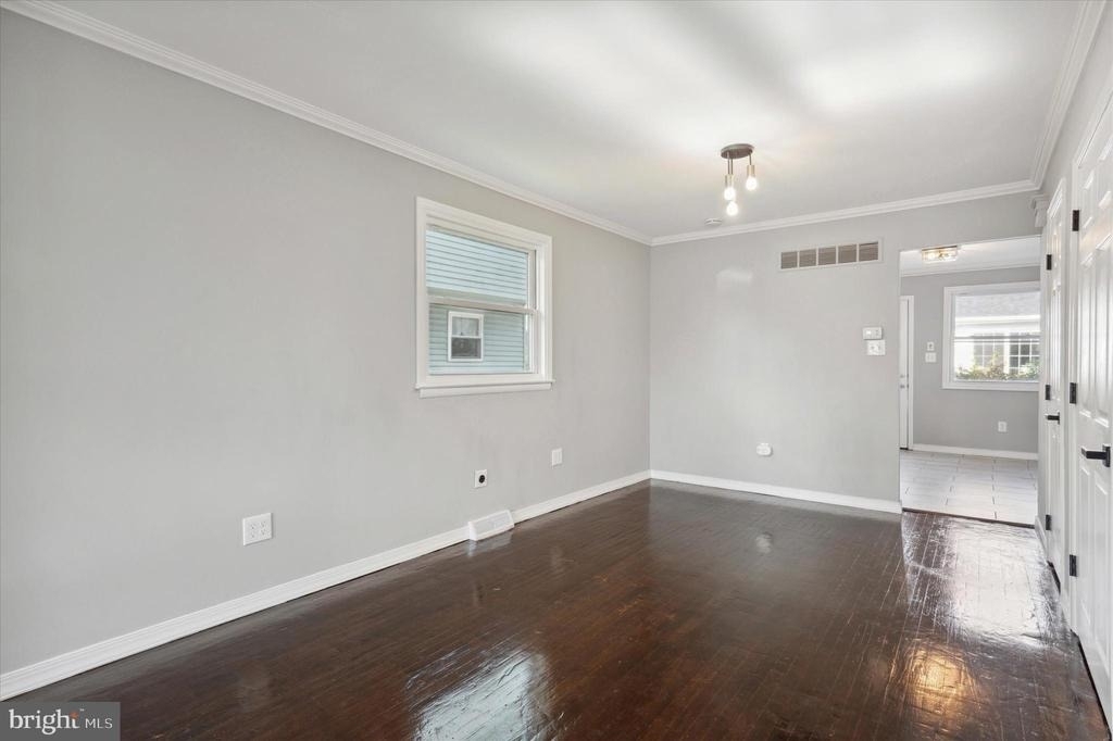 725 Mt Vernon Avenue - Photo 5