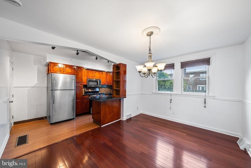 3858 Berkley Avenue - Photo 8