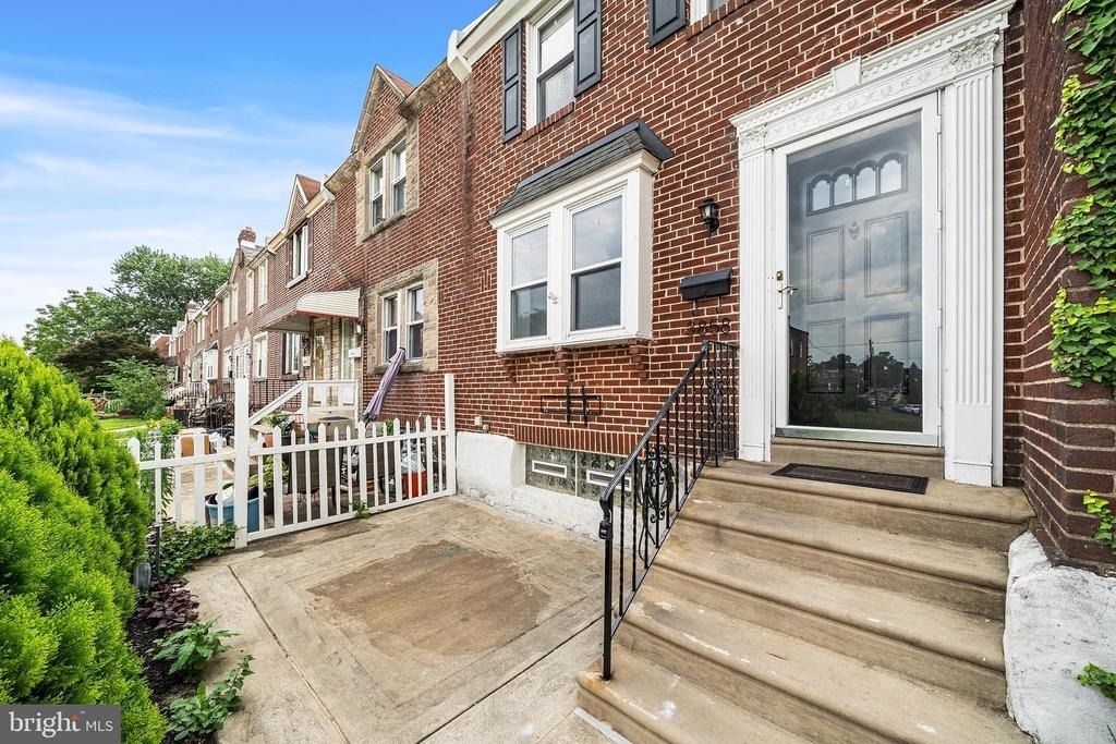 3858 Berkley Avenue - Photo 3