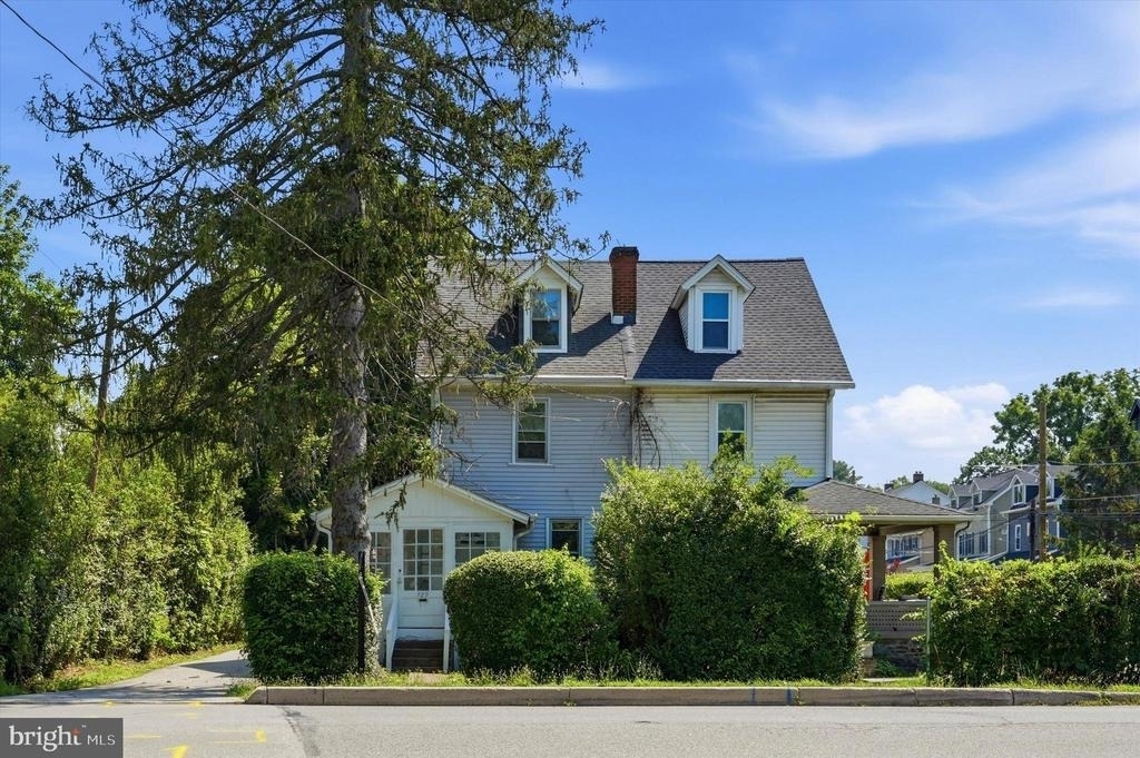 729 E Haverford Road - Photo 3