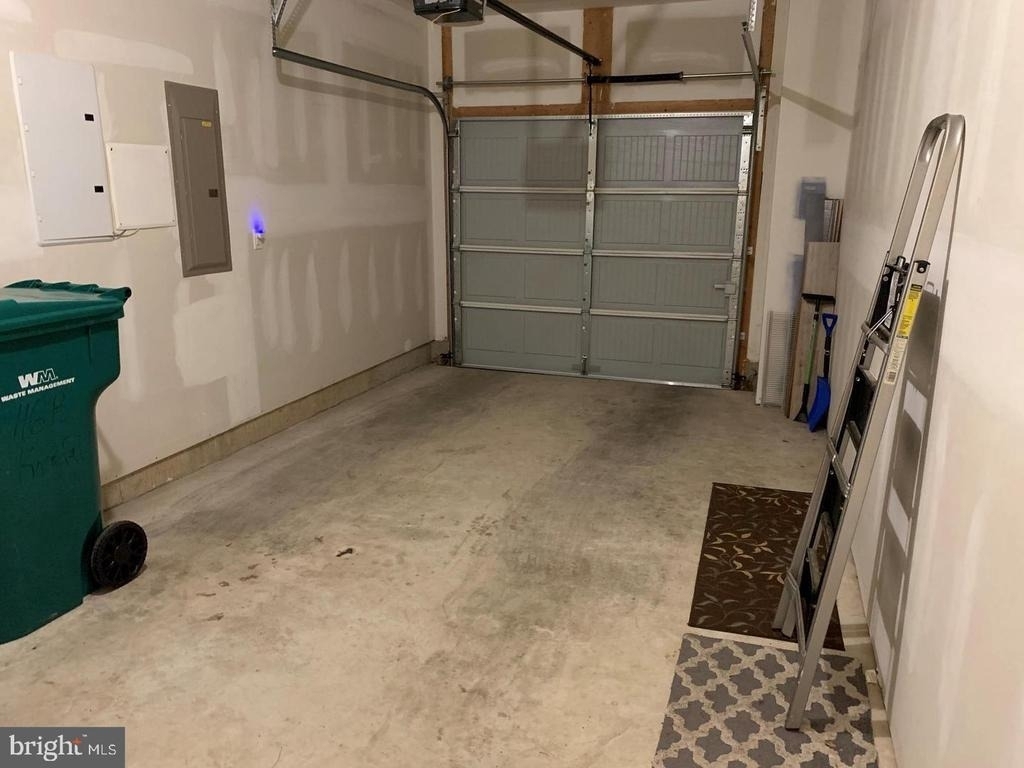 116 Konefal Street - Photo 32