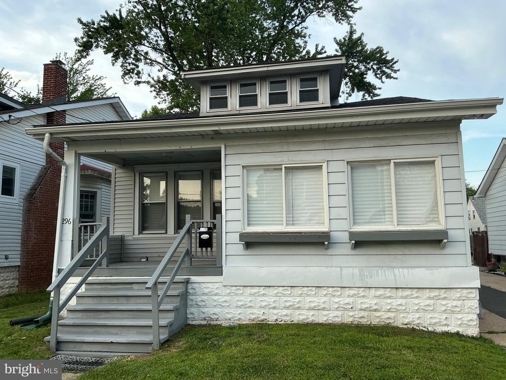 296 Homecrest Avenue - Photo 0