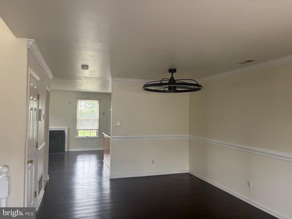 114 Carriage Lane - Photo 3