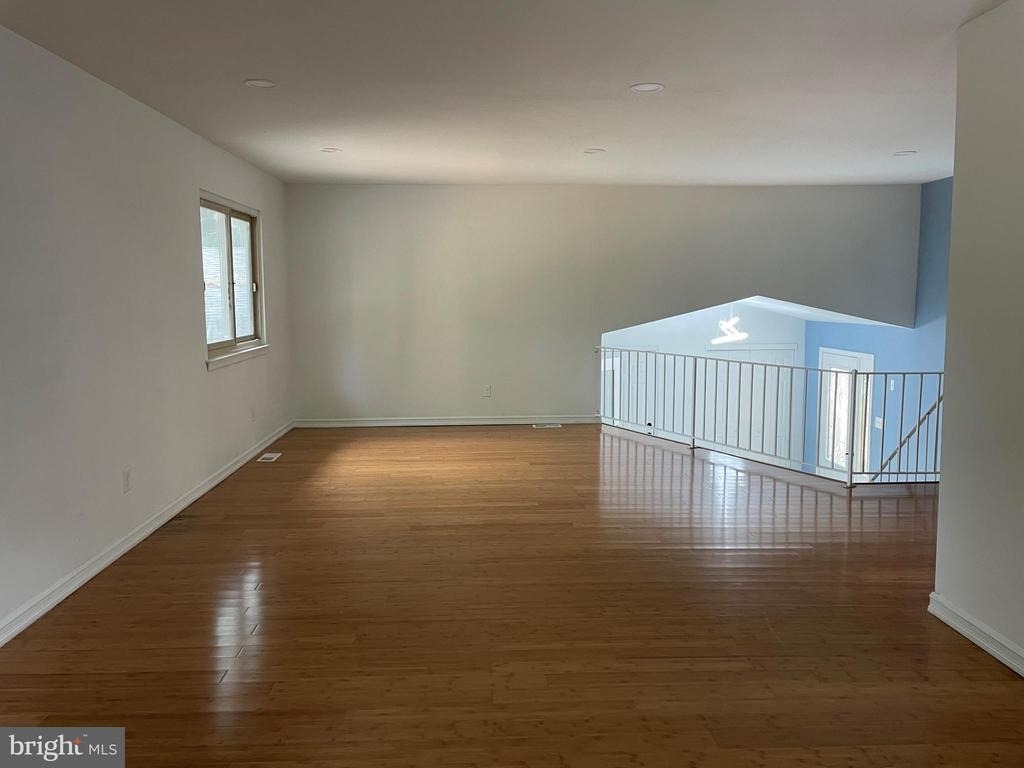 802 Salem Court - Photo 9