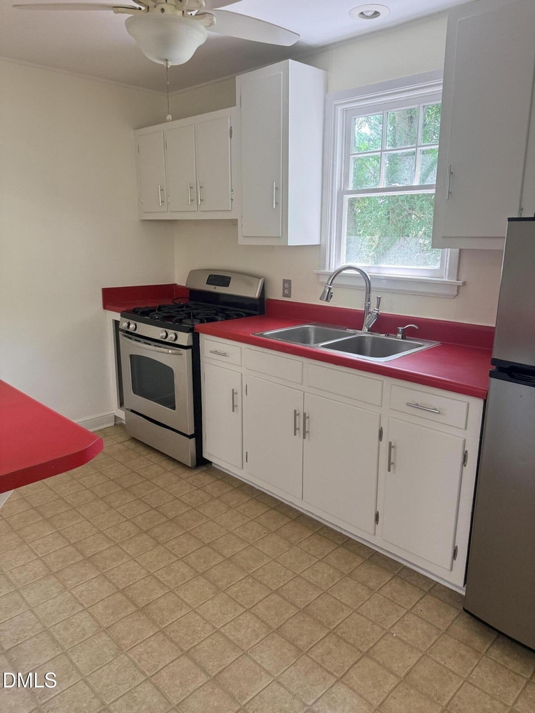 502 Frank Street - Photo 4