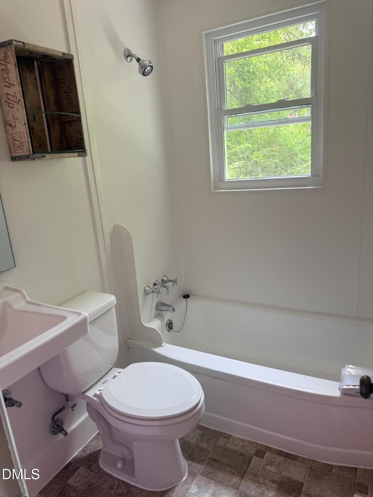 502 Frank Street - Photo 12