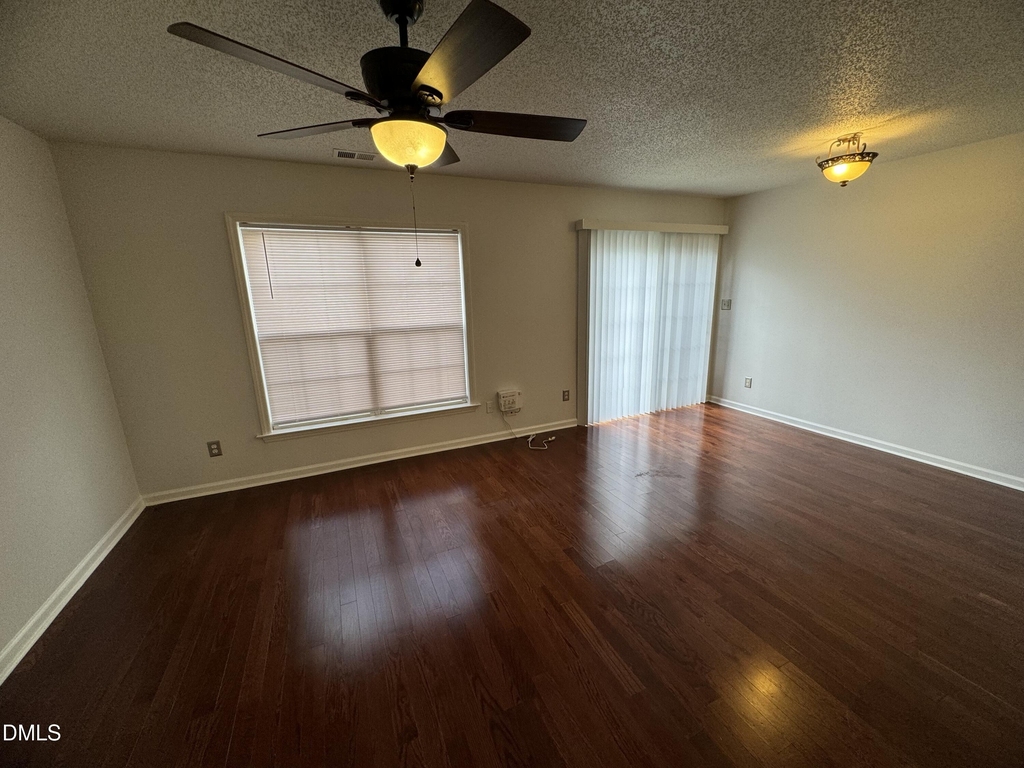 4804 Tanglewood Oaks Street - Photo 1