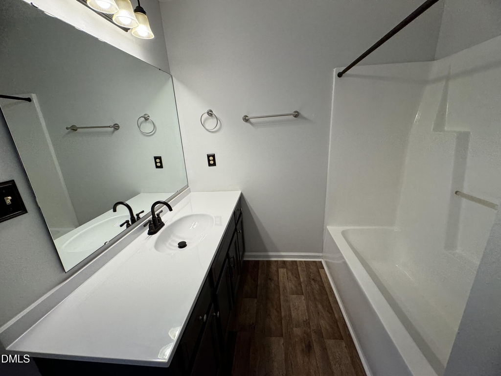4804 Tanglewood Oaks Street - Photo 8