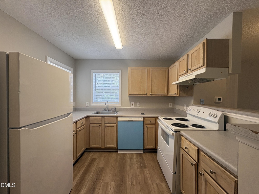 1305 Kent Road - Photo 3