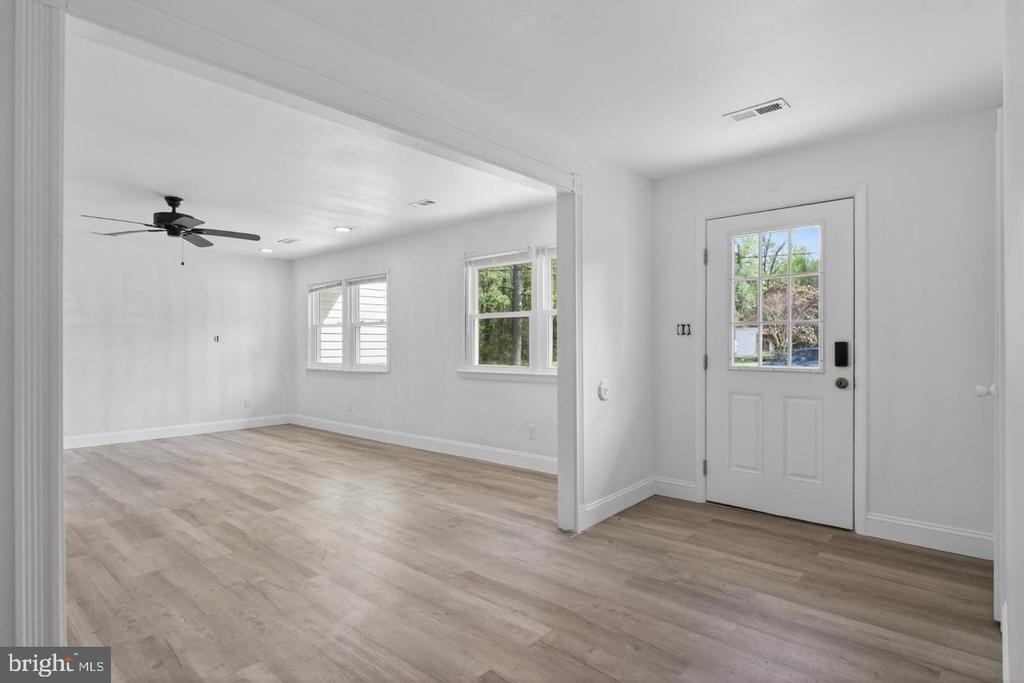 45278 Cove Manor Road - Photo 7
