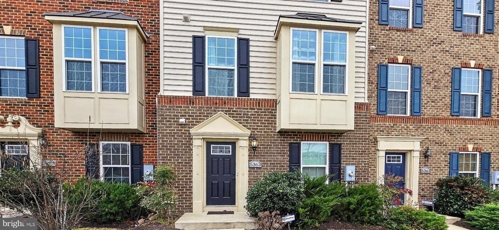5363 S Center Drive - Photo 2