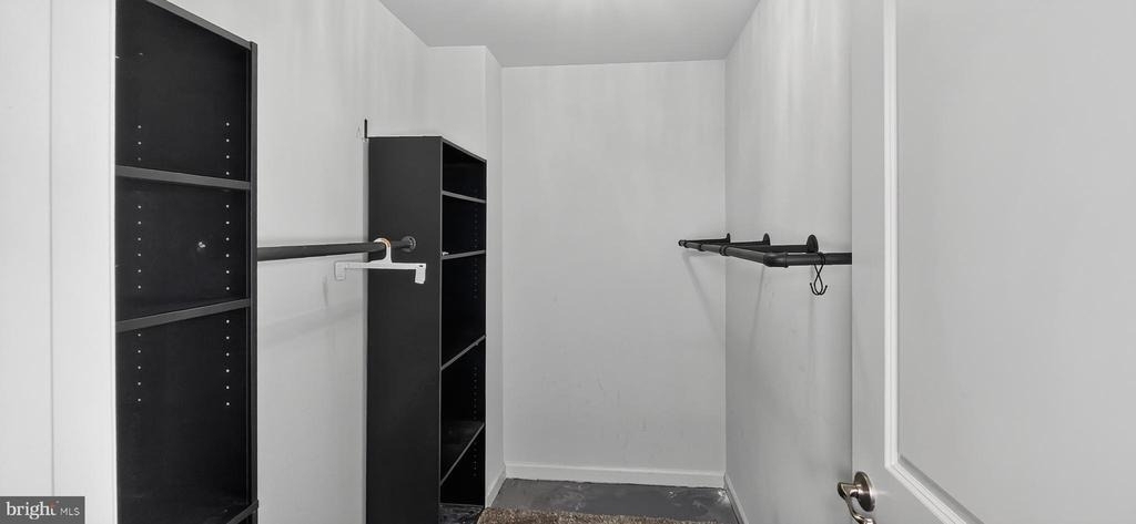 5363 S Center Drive - Photo 6