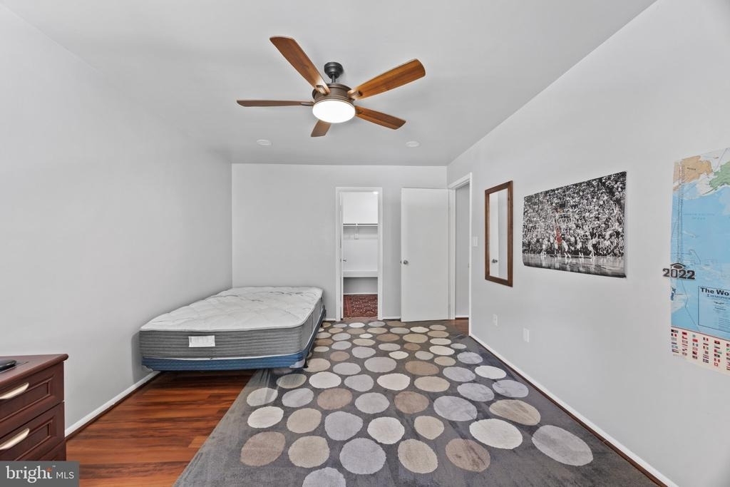 9808 47th Place - Photo 21