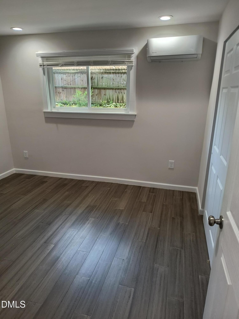1309 Hudson Avenue - Photo 9