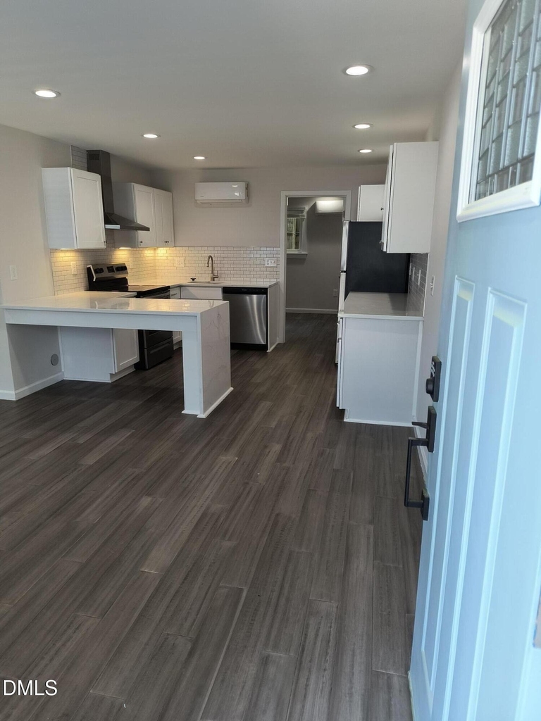 1309 Hudson Avenue - Photo 4