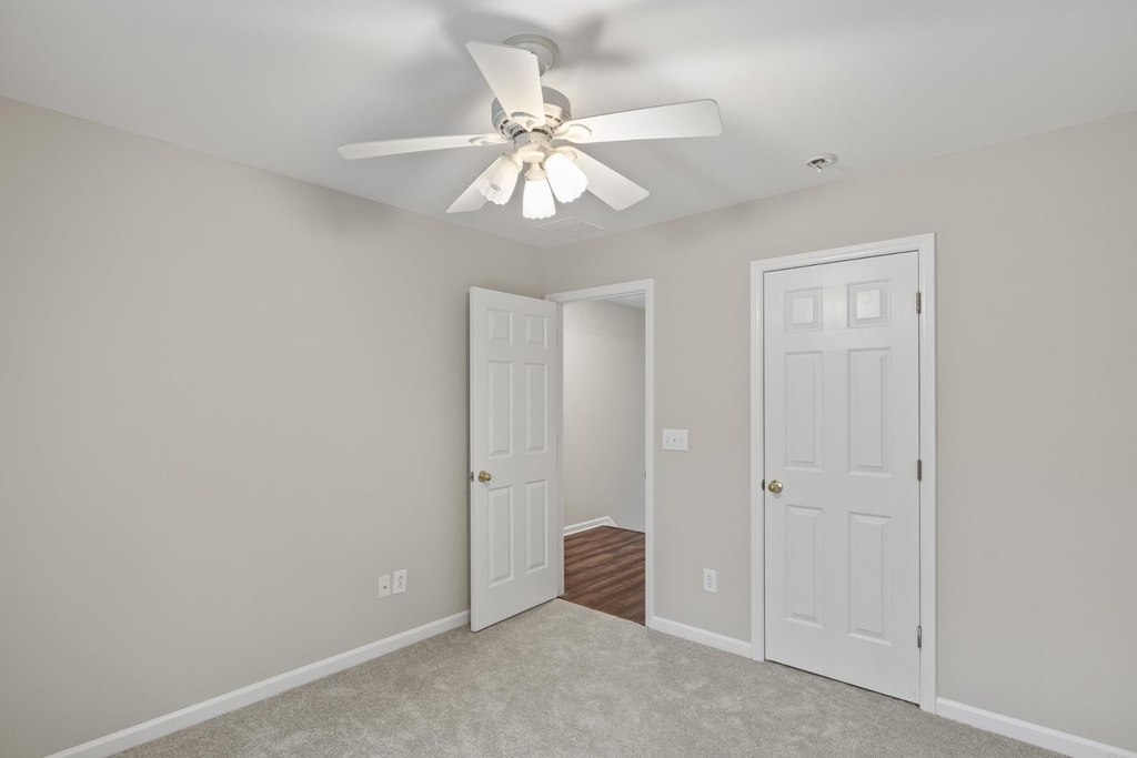 400 Berlin Way - Photo 25