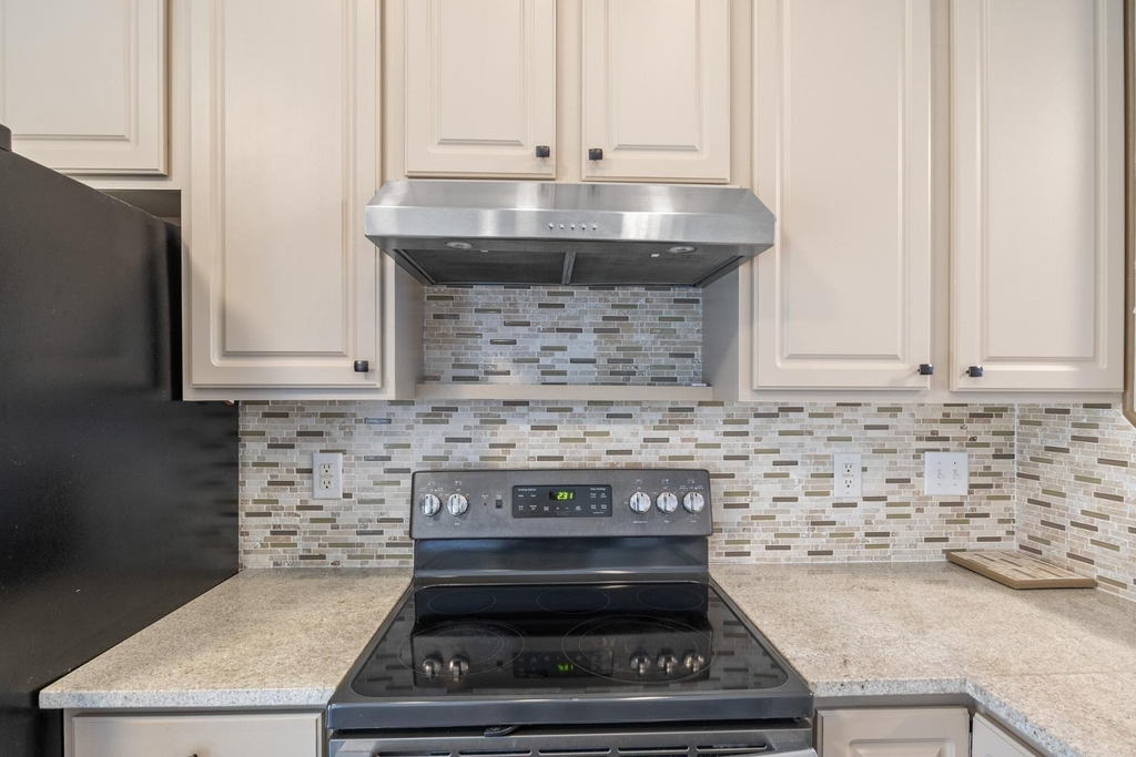 400 Berlin Way - Photo 14