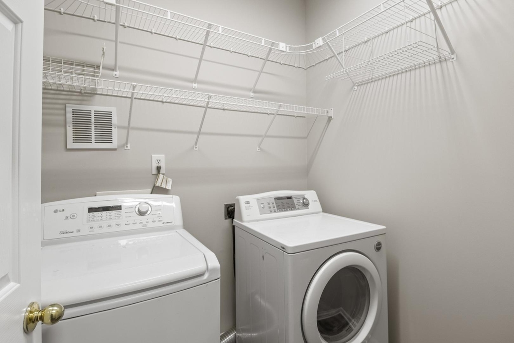 400 Berlin Way - Photo 15