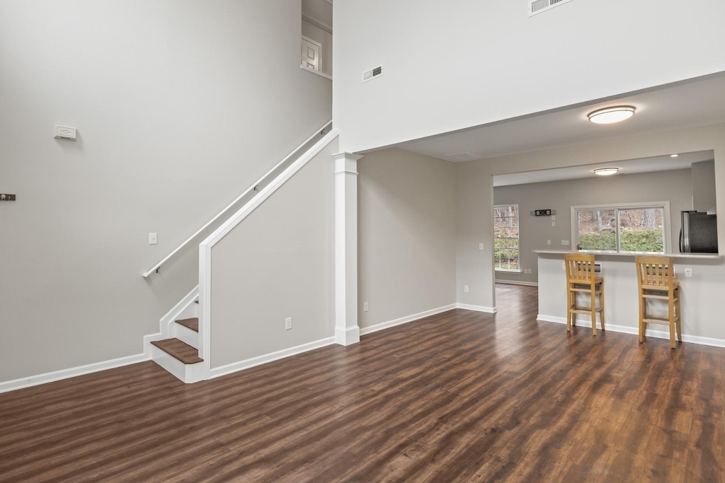 400 Berlin Way - Photo 9