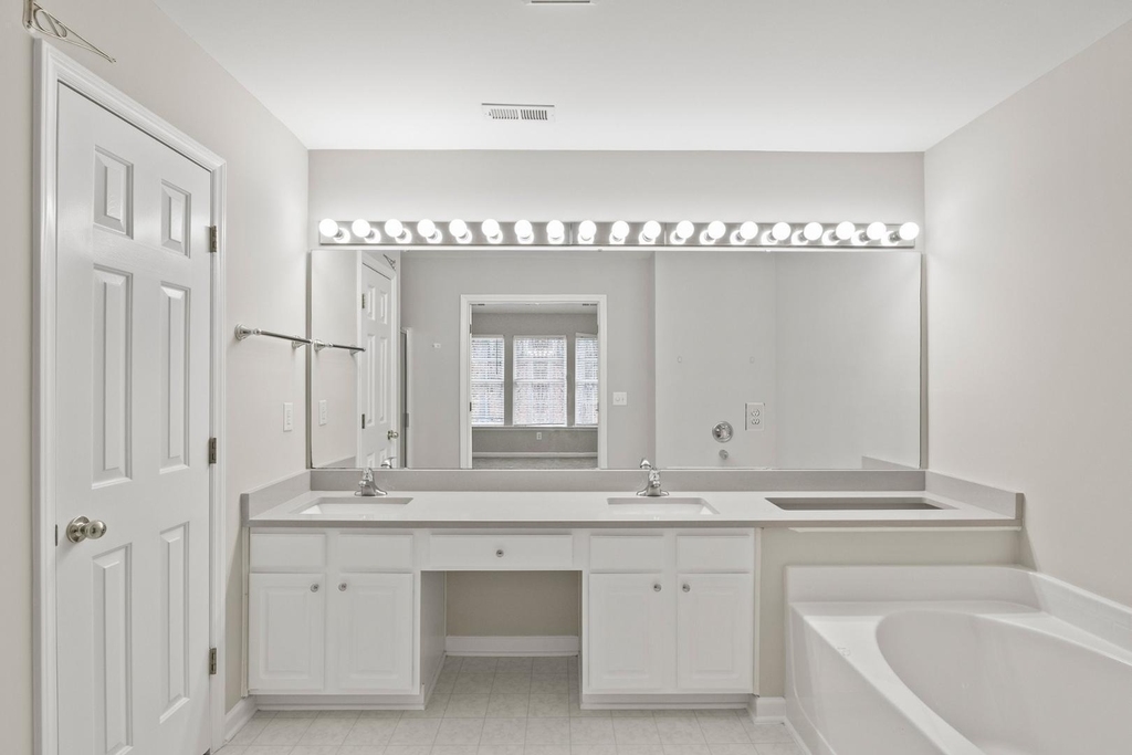 400 Berlin Way - Photo 21