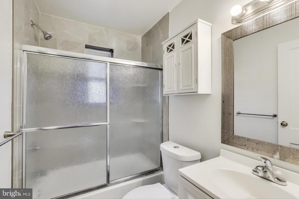 1716 E West Highway - Photo 17