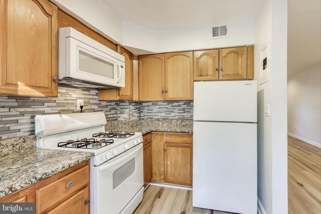 1716 E West Highway - Photo 10