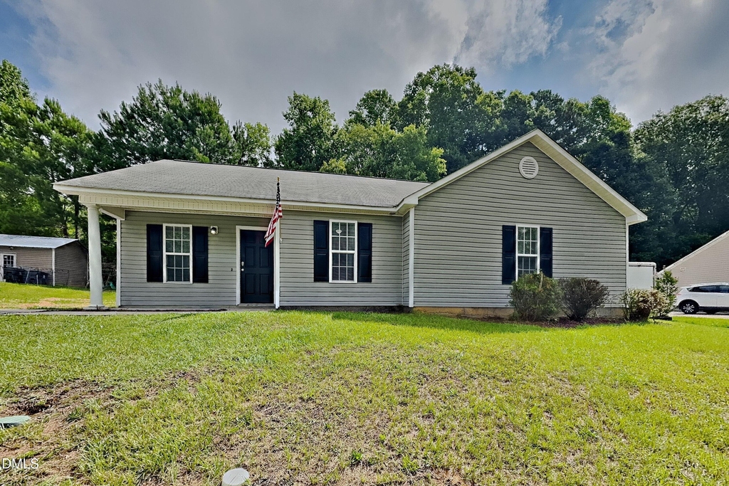 345 Gray Ghost Street - Photo 0