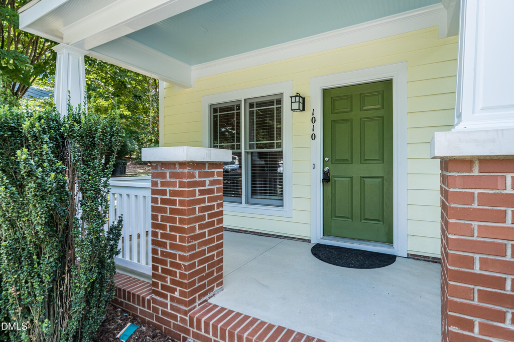 1010 Mica Lamp Court - Photo 1