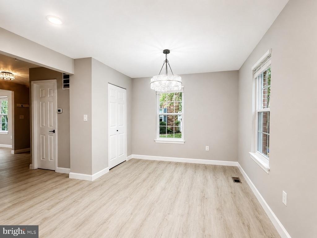 4915 Arctic Terrace - Photo 16
