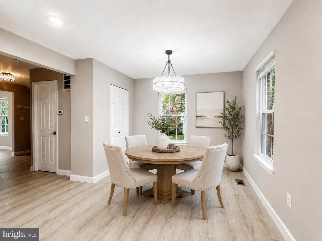 4915 Arctic Terrace - Photo 17