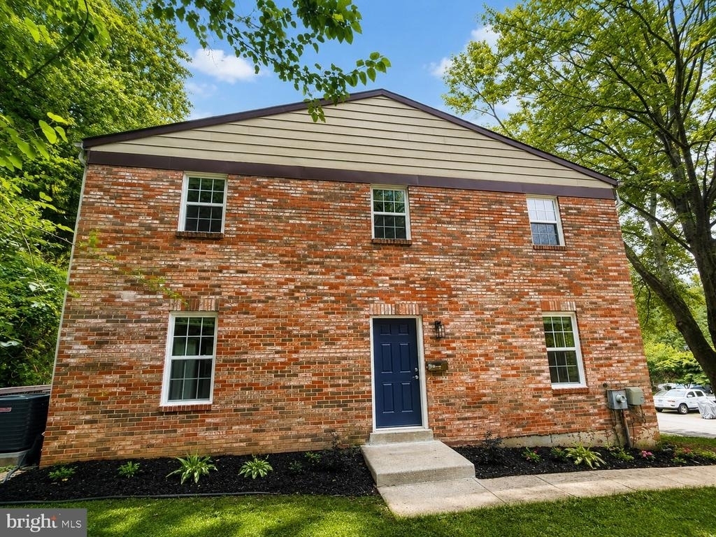 4915 Arctic Terrace - Photo 1