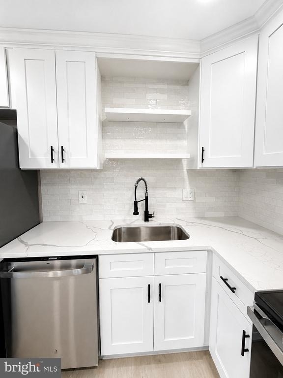 4915 Arctic Terrace - Photo 8