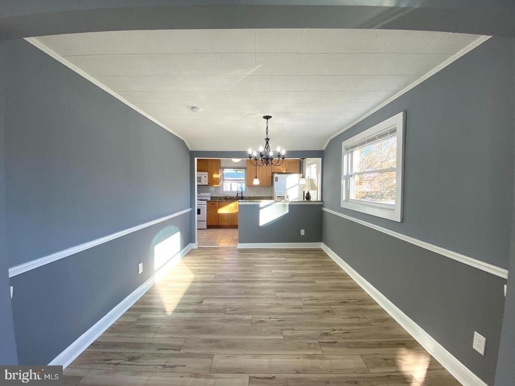 11005 Amherst Avenue - Photo 36